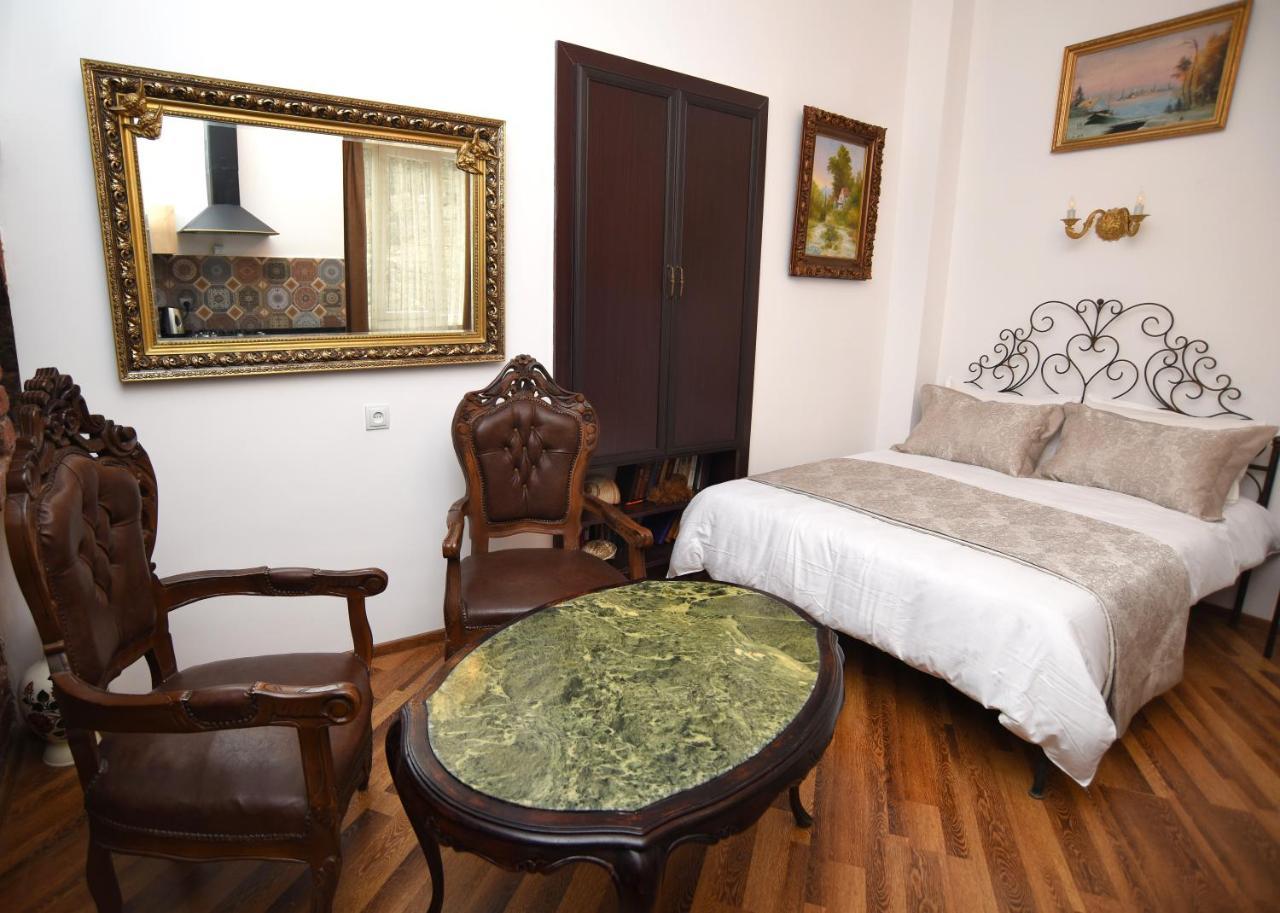 Old Vera Tbilisi Ngoại thất bức ảnh
